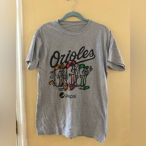 Stadium Giveaway Baltimore Orioles Hot Dog Race Pepsi T-Shirt, men’s medium
